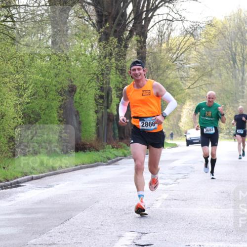 12.04.2026 - 45. Internationalen Wilhelmsburger Insellauf Yannick Fuchs http://msf.ph/oto/9475608 12.04.2026 10:09:09 Laufen 2866, 3682, 4475 meine-sportfotos.de