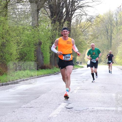 12.04.2026 - 45. Internationalen Wilhelmsburger Insellauf Yannick Fuchs http://msf.ph/oto/9475614 12.04.2026 10:09:09 Laufen 2866, 3682, 4475 meine-sportfotos.de