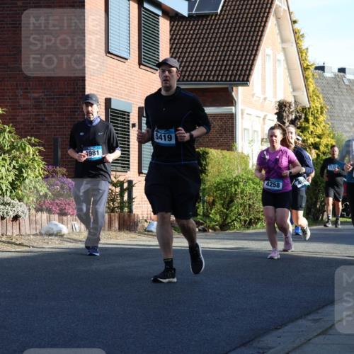 12.04.2026 - 45. Internationalen Wilhelmsburger Insellauf Yannick Fuchs http://msf.ph/oto/9475631 12.04.2026 09:02:02 Laufen 1981, 5419, 4258, 3122, 362, 4257, 398 meine-sportfotos.de