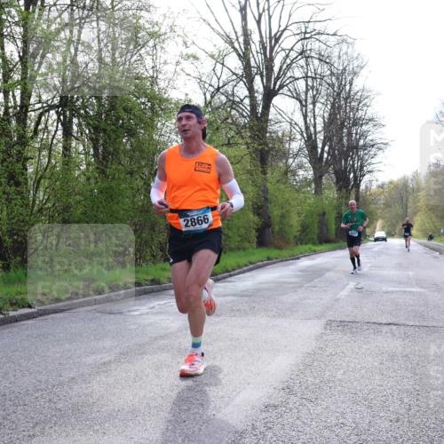 12.04.2026 - 45. Internationalen Wilhelmsburger Insellauf Yannick Fuchs http://msf.ph/oto/9475640 12.04.2026 10:09:11 Laufen 2866 meine-sportfotos.de