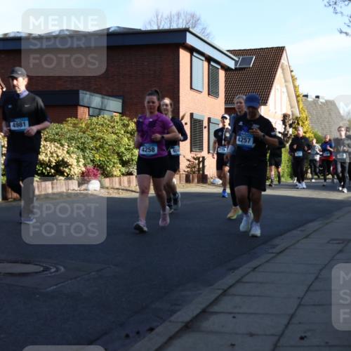 12.04.2026 - 45. Internationalen Wilhelmsburger Insellauf Yannick Fuchs http://msf.ph/oto/9475662 12.04.2026 09:02:06 Laufen 4981, 4258, 2778, 4257, 2811 meine-sportfotos.de