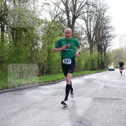 12.04.2026 - 45. Internationalen Wilhelmsburger Insellauf Yannick Fuchs http://msf.ph/oto/9475663 12.04.2026 10:09:13 Laufen 3682 meine-sportfotos.de