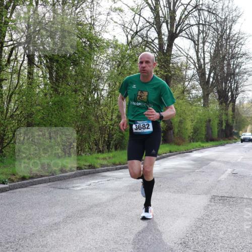 12.04.2026 - 45. Internationalen Wilhelmsburger Insellauf Yannick Fuchs http://msf.ph/oto/9475665 12.04.2026 10:09:14 Laufen 3682 meine-sportfotos.de