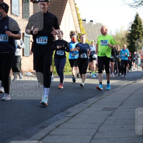 12.04.2026 - 45. Internationalen Wilhelmsburger Insellauf Yannick Fuchs http://msf.ph/oto/9475709 12.04.2026 09:02:11 Laufen 3123, 3124, 4486, 4246, 2569, 4484, 307, 300, 2225, 2665 meine-sportfotos.de