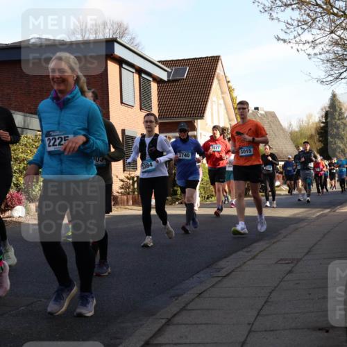 12.04.2026 - 45. Internationalen Wilhelmsburger Insellauf Yannick Fuchs http://msf.ph/oto/9475782 12.04.2026 09:02:19 Laufen 2699, 2225, 3384, 3740, 3517, 3015, 548 meine-sportfotos.de