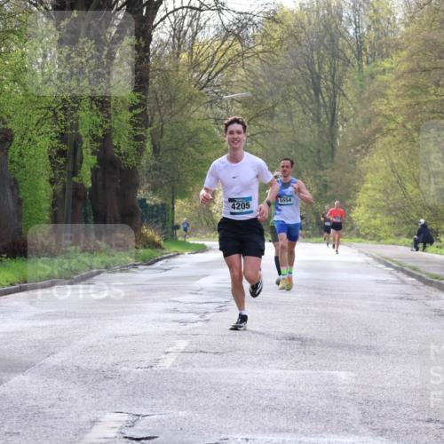 12.04.2026 - 45. Internationalen Wilhelmsburger Insellauf Yannick Fuchs http://msf.ph/oto/9475795 12.04.2026 10:09:27 Laufen 4205, 5554 meine-sportfotos.de