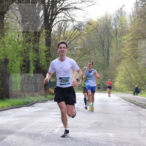 12.04.2026 - 45. Internationalen Wilhelmsburger Insellauf Yannick Fuchs http://msf.ph/oto/9475817 12.04.2026 10:09:28 Laufen 4205, 5554 meine-sportfotos.de
