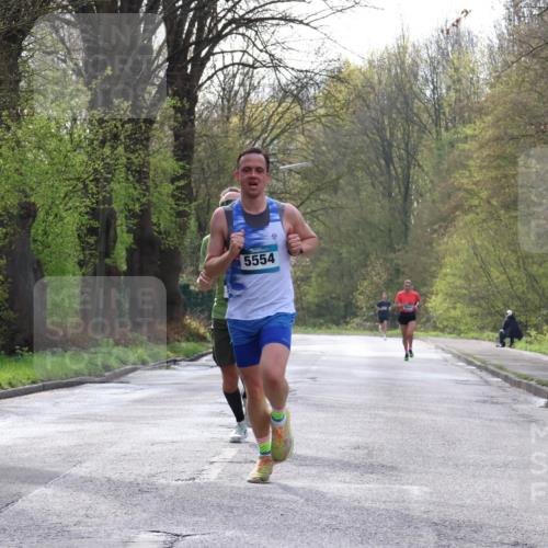 12.04.2026 - 45. Internationalen Wilhelmsburger Insellauf Yannick Fuchs http://msf.ph/oto/9475847 12.04.2026 10:09:31 Laufen 5554 meine-sportfotos.de
