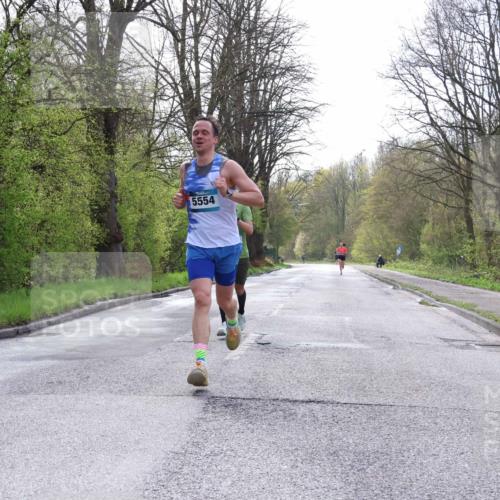12.04.2026 - 45. Internationalen Wilhelmsburger Insellauf Yannick Fuchs http://msf.ph/oto/9475876 12.04.2026 10:09:33 Laufen 5554 meine-sportfotos.de