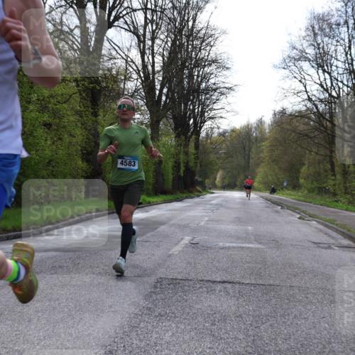 12.04.2026 - 45. Internationalen Wilhelmsburger Insellauf Yannick Fuchs http://msf.ph/oto/9475894 12.04.2026 10:09:34 Laufen 5554, 4583 meine-sportfotos.de