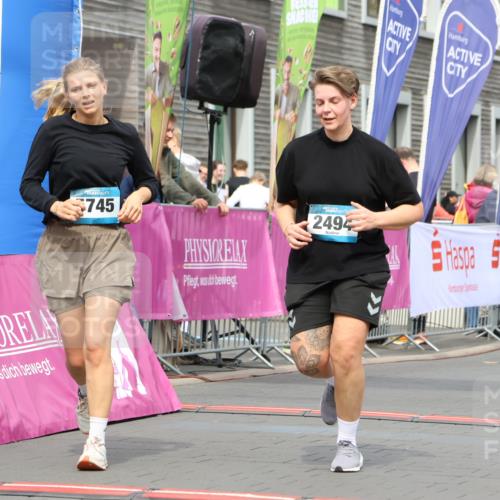 12.04.2026 - 45. Internationalen Wilhelmsburger Insellauf Strokosch-Dieckow http://msf.ph/oto/9475948 12.04.2026 13:31:44 Ziel 5745, 2494 meine-sportfotos.de
