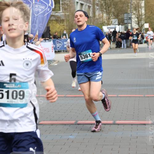 12.04.2026 - 45. Internationalen Wilhelmsburger Insellauf Strokosch-Dieckow http://msf.ph/oto/9475958 12.04.2026 12:56:05 Ziel 5109, 5361, 4811, 4728 meine-sportfotos.de