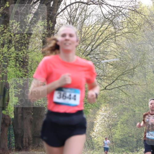 12.04.2026 - 45. Internationalen Wilhelmsburger Insellauf Yannick Fuchs http://msf.ph/oto/9475993 12.04.2026 10:09:43 Laufen 3644, 3262, 4117 meine-sportfotos.de