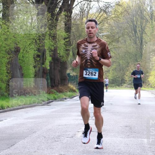 12.04.2026 - 45. Internationalen Wilhelmsburger Insellauf Yannick Fuchs http://msf.ph/oto/9476030 12.04.2026 10:09:47 Laufen 3262, 317 meine-sportfotos.de