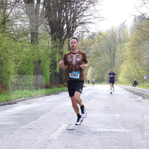 12.04.2026 - 45. Internationalen Wilhelmsburger Insellauf Yannick Fuchs http://msf.ph/oto/9476036 12.04.2026 10:09:48 Laufen 3262 meine-sportfotos.de