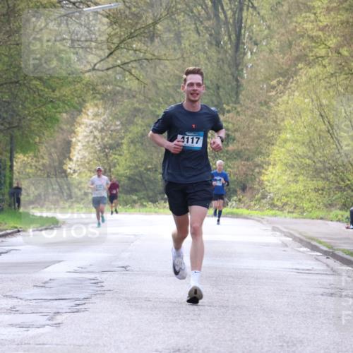 12.04.2026 - 45. Internationalen Wilhelmsburger Insellauf Yannick Fuchs http://msf.ph/oto/9476061 12.04.2026 10:09:51 Laufen 4117, 41 meine-sportfotos.de