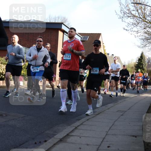 12.04.2026 - 45. Internationalen Wilhelmsburger Insellauf Yannick Fuchs http://msf.ph/oto/9476077 12.04.2026 09:02:44 Laufen 2415, 2476, 2513, 2539, 2518 meine-sportfotos.de