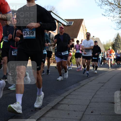 12.04.2026 - 45. Internationalen Wilhelmsburger Insellauf Yannick Fuchs http://msf.ph/oto/9476092 12.04.2026 09:02:46 Laufen 2513, 246, 2539, 24, 20, 3202, 2518, 5537 meine-sportfotos.de
