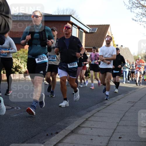 12.04.2026 - 45. Internationalen Wilhelmsburger Insellauf Yannick Fuchs http://msf.ph/oto/9476096 12.04.2026 09:02:46 Laufen 4520, 2168, 3202, 25, 4200 meine-sportfotos.de
