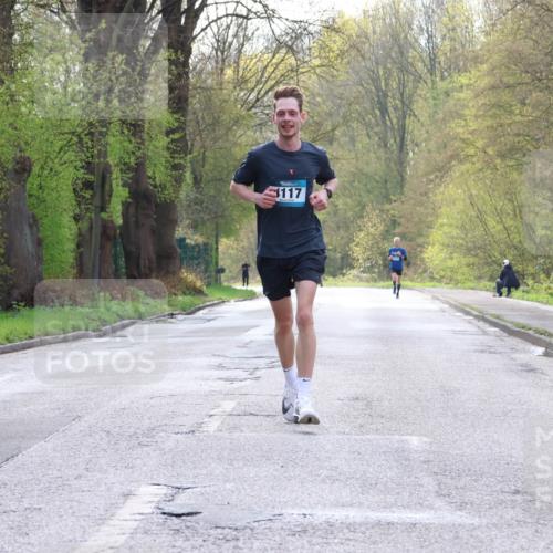 12.04.2026 - 45. Internationalen Wilhelmsburger Insellauf Yannick Fuchs http://msf.ph/oto/9476097 12.04.2026 10:09:54 Laufen 3117 meine-sportfotos.de