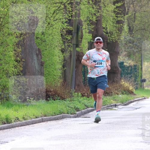 12.04.2026 - 45. Internationalen Wilhelmsburger Insellauf Yannick Fuchs http://msf.ph/oto/9476148 12.04.2026 10:10:07 Laufen 5456 meine-sportfotos.de