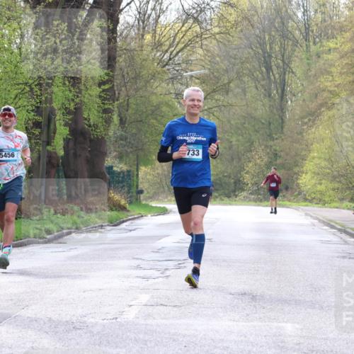 12.04.2026 - 45. Internationalen Wilhelmsburger Insellauf Yannick Fuchs http://msf.ph/oto/9476170 12.04.2026 10:10:09 Laufen 5456, 733 meine-sportfotos.de