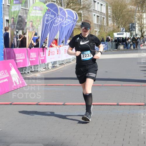 12.04.2026 - 45. Internationalen Wilhelmsburger Insellauf Strokosch-Dieckow http://msf.ph/oto/9476174 12.04.2026 11:33:49 Ziel 2233 meine-sportfotos.de