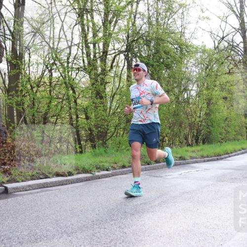 12.04.2026 - 45. Internationalen Wilhelmsburger Insellauf Yannick Fuchs http://msf.ph/oto/9476231 12.04.2026 10:10:13 Laufen 5456 meine-sportfotos.de
