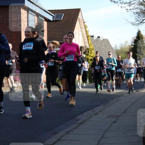 12.04.2026 - 45. Internationalen Wilhelmsburger Insellauf Yannick Fuchs http://msf.ph/oto/9476290 12.04.2026 09:03:04 Laufen 2336, 2452, 226, 2489, 2321, 2435, 2157, 4371, 5703, 216, 3343, 5468 meine-sportfotos.de