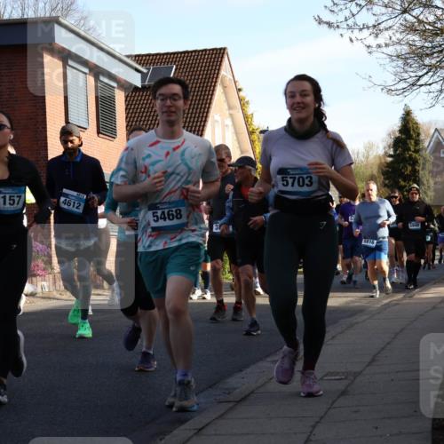 12.04.2026 - 45. Internationalen Wilhelmsburger Insellauf Yannick Fuchs http://msf.ph/oto/9476329 12.04.2026 09:03:08 Laufen 223, 2157, 4612, 4612, 5468, 5703, 5816, 5948 meine-sportfotos.de