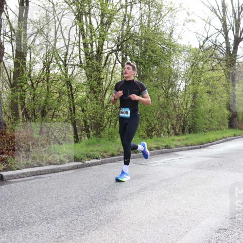 12.04.2026 - 45. Internationalen Wilhelmsburger Insellauf Yannick Fuchs http://msf.ph/oto/9476382 12.04.2026 10:10:33 Laufen 4605 meine-sportfotos.de