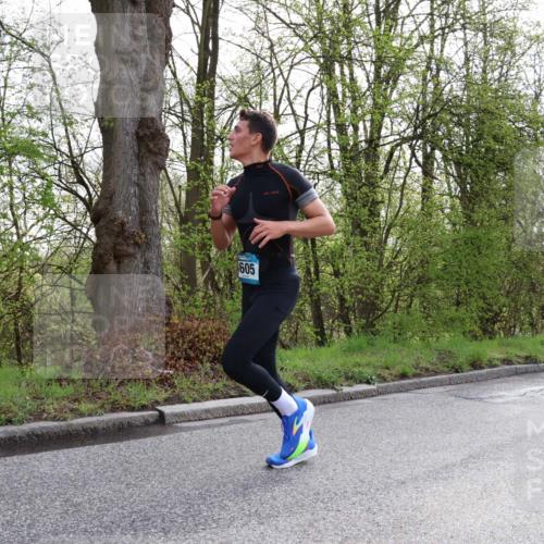 12.04.2026 - 45. Internationalen Wilhelmsburger Insellauf Yannick Fuchs http://msf.ph/oto/9476390 12.04.2026 10:10:34 Laufen 605, 2036 meine-sportfotos.de