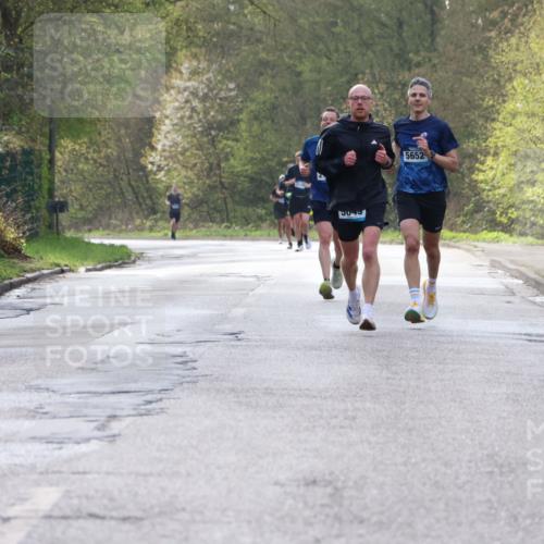 12.04.2026 - 45. Internationalen Wilhelmsburger Insellauf Yannick Fuchs http://msf.ph/oto/9476397 12.04.2026 10:10:36 Laufen 3045, 5652 meine-sportfotos.de