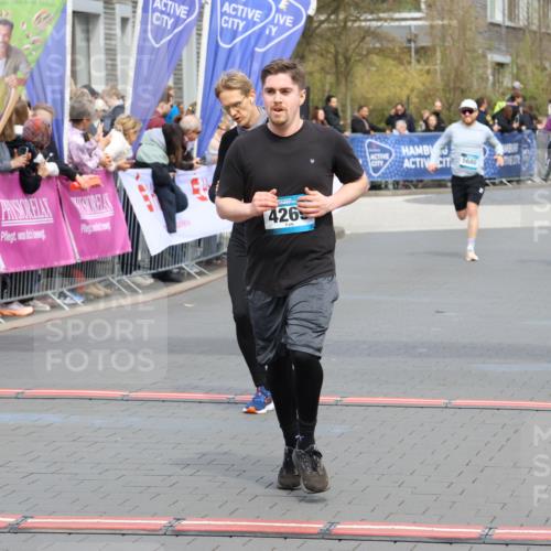 12.04.2026 - 45. Internationalen Wilhelmsburger Insellauf Strokosch-Dieckow http://msf.ph/oto/9476420 12.04.2026 12:56:37 Ziel 5255, 4269, 3627, 5133, 5680 meine-sportfotos.de