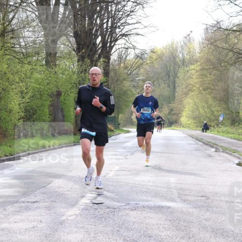 12.04.2026 - 45. Internationalen Wilhelmsburger Insellauf Yannick Fuchs http://msf.ph/oto/9476475 12.04.2026 10:10:43 Laufen 5652 meine-sportfotos.de