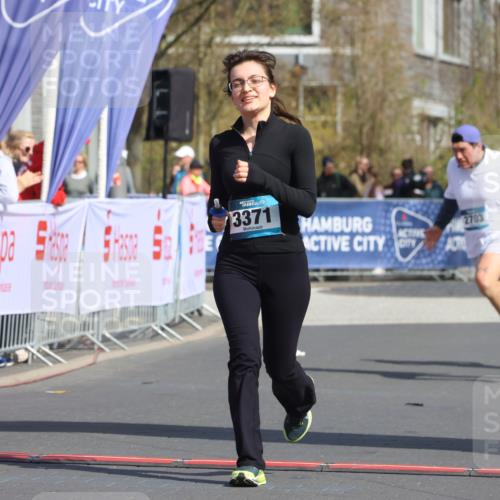 12.04.2026 - 45. Internationalen Wilhelmsburger Insellauf Strokosch-Dieckow http://msf.ph/oto/9476476 12.04.2026 11:35:16 Ziel 3371, 2703 meine-sportfotos.de
