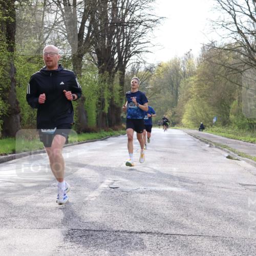 12.04.2026 - 45. Internationalen Wilhelmsburger Insellauf Yannick Fuchs http://msf.ph/oto/9476492 12.04.2026 10:10:44 Laufen 5652 meine-sportfotos.de