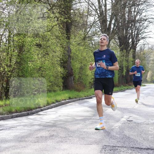 12.04.2026 - 45. Internationalen Wilhelmsburger Insellauf Yannick Fuchs http://msf.ph/oto/9476512 12.04.2026 10:10:45 Laufen 2789 meine-sportfotos.de