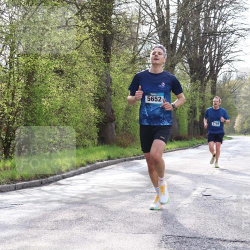 12.04.2026 - 45. Internationalen Wilhelmsburger Insellauf Yannick Fuchs http://msf.ph/oto/9476514 12.04.2026 10:10:45 Laufen 5652, 2789 meine-sportfotos.de