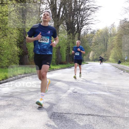 12.04.2026 - 45. Internationalen Wilhelmsburger Insellauf Yannick Fuchs http://msf.ph/oto/9476517 12.04.2026 10:10:45 Laufen 5652, 2789 meine-sportfotos.de