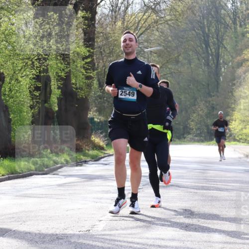 12.04.2026 - 45. Internationalen Wilhelmsburger Insellauf Yannick Fuchs http://msf.ph/oto/9476570 12.04.2026 10:10:58 Laufen 2549, 4169 meine-sportfotos.de