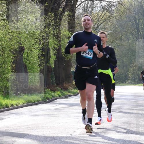 12.04.2026 - 45. Internationalen Wilhelmsburger Insellauf Yannick Fuchs http://msf.ph/oto/9476575 12.04.2026 10:10:59 Laufen 2549, 4162 meine-sportfotos.de