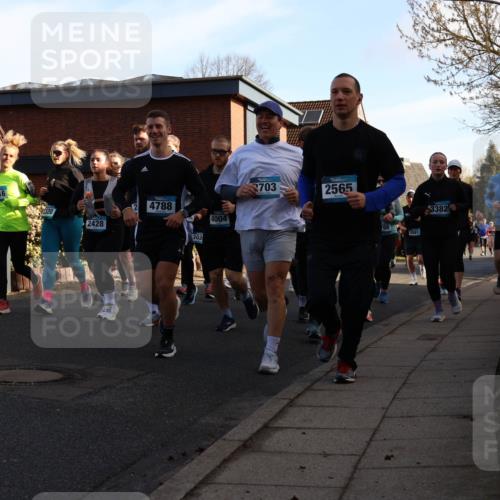 12.04.2026 - 45. Internationalen Wilhelmsburger Insellauf Yannick Fuchs http://msf.ph/oto/9476614 12.04.2026 09:03:42 Laufen 2429, 5616, 2428, 4788, 202, 4004, 2703, 2565, 5581, 3382, 3714 meine-sportfotos.de