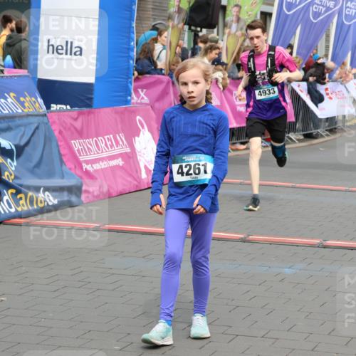 12.04.2026 - 45. Internationalen Wilhelmsburger Insellauf Strokosch-Dieckow http://msf.ph/oto/9476717 12.04.2026 12:56:51 Ziel 4261, 4933, 5131, 5184 meine-sportfotos.de