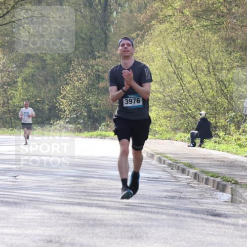 12.04.2026 - 45. Internationalen Wilhelmsburger Insellauf Yannick Fuchs http://msf.ph/oto/9476737 12.04.2026 10:11:13 Laufen 3976 meine-sportfotos.de