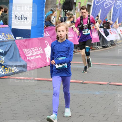12.04.2026 - 45. Internationalen Wilhelmsburger Insellauf Strokosch-Dieckow http://msf.ph/oto/9476741 12.04.2026 12:56:51 Ziel 4261, 4933, 5131, 5184 meine-sportfotos.de