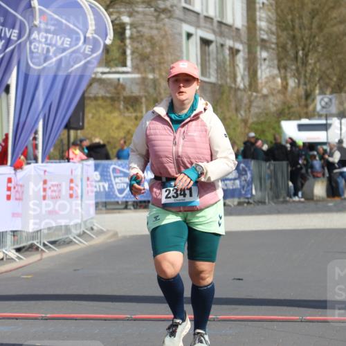 12.04.2026 - 45. Internationalen Wilhelmsburger Insellauf Strokosch-Dieckow http://msf.ph/oto/9476846 12.04.2026 11:35:56 Ziel 2341 meine-sportfotos.de
