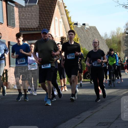 12.04.2026 - 45. Internationalen Wilhelmsburger Insellauf Yannick Fuchs http://msf.ph/oto/9476858 12.04.2026 09:04:05 Laufen 5583, 2985, 4201, 5734, 3196, 2904 meine-sportfotos.de