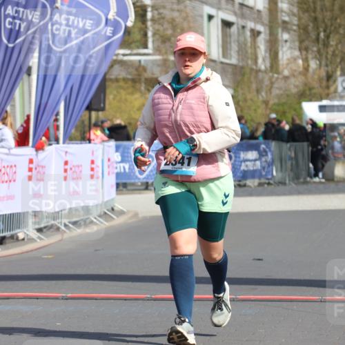 12.04.2026 - 45. Internationalen Wilhelmsburger Insellauf Strokosch-Dieckow http://msf.ph/oto/9476870 12.04.2026 11:35:56 Ziel 2341 meine-sportfotos.de
