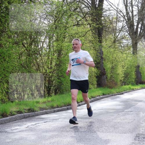 12.04.2026 - 45. Internationalen Wilhelmsburger Insellauf Yannick Fuchs http://msf.ph/oto/9476885 12.04.2026 10:11:36 Laufen 319 meine-sportfotos.de